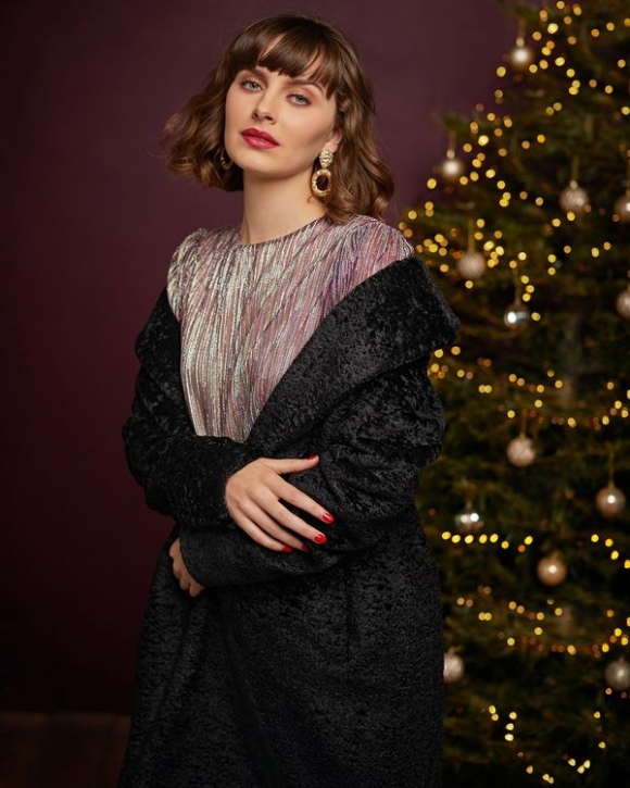 Gallery Mistletoe Lurex Top Gallery Mistletoe Lurex Top