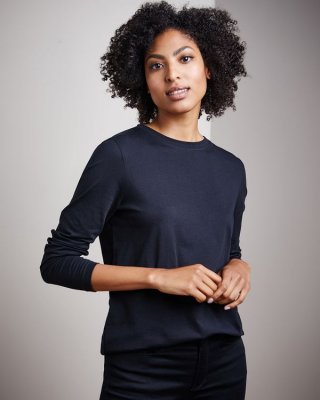 Long-Sleeved Cotton T-Shirt Long-Sleeved Cotton T-Shirt