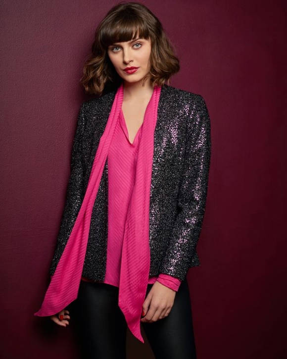 Gallery Mistletoe Tie Neck top Gallery Mistletoe Tie Neck top