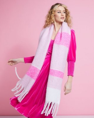 Savida Check Pattern Chunky Scarf Savida Check Pattern Chunky Scarf