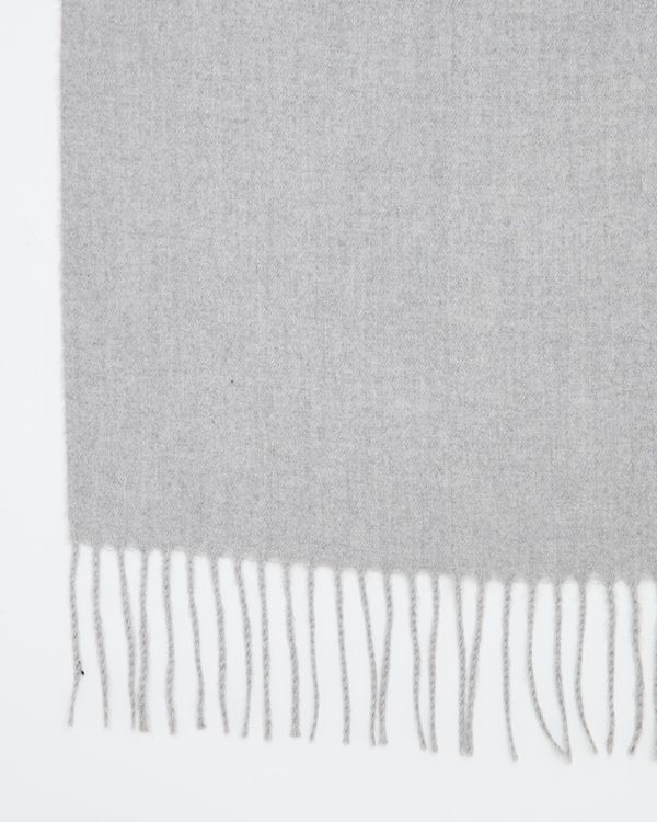 Core Tassel Scarf