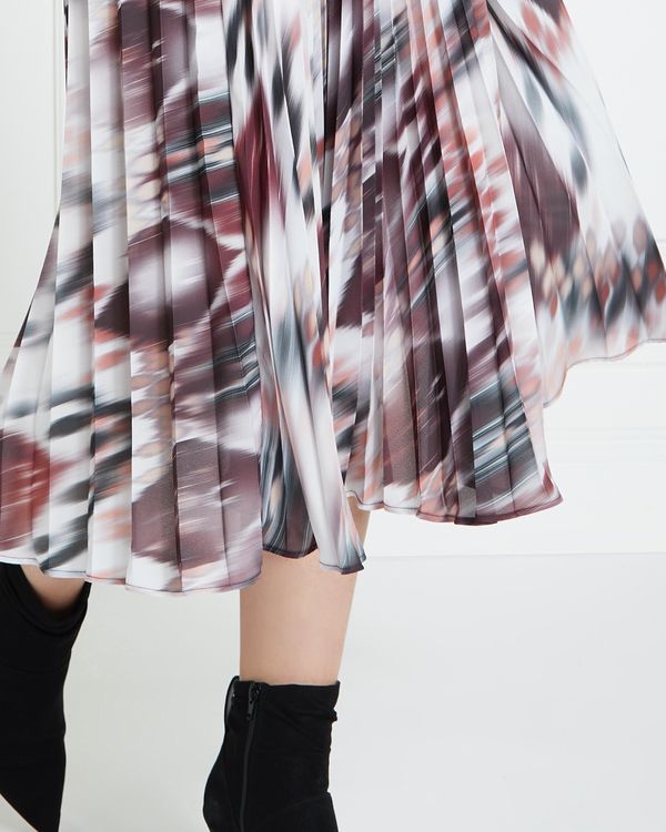Gallery Ojai Pleat Skirt