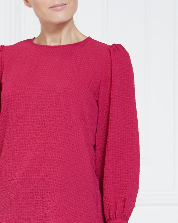 Gallery Crinkle Top