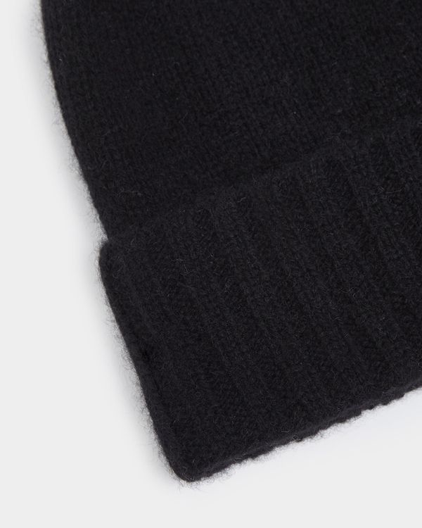 Carolyn Donnelly The Edit Cashmere Hat