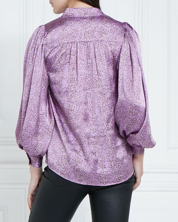 Gallery Amazon Leopard Top