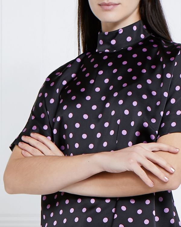 Gallery Amazon Spot Top