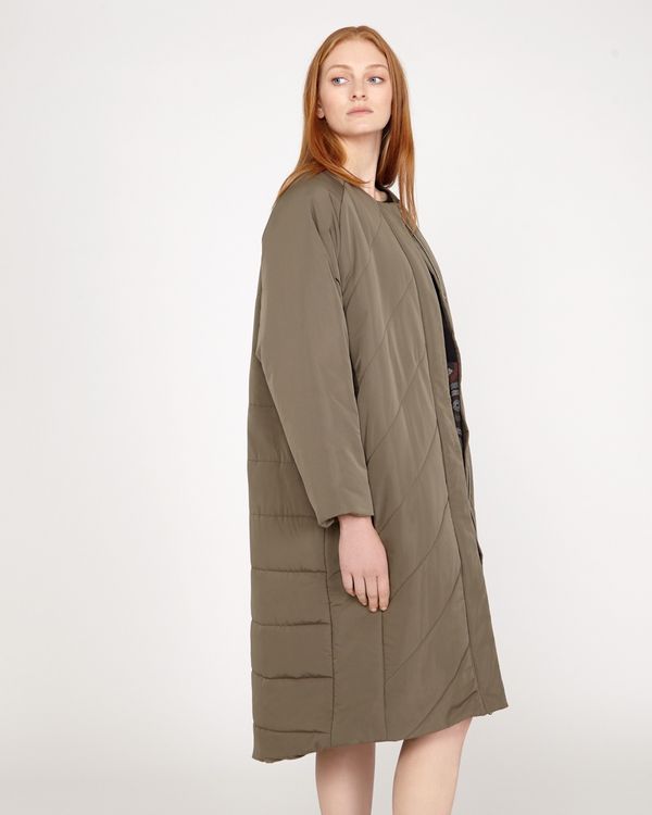 Carolyn Donnelly The Edit Quilted Raglan Coat